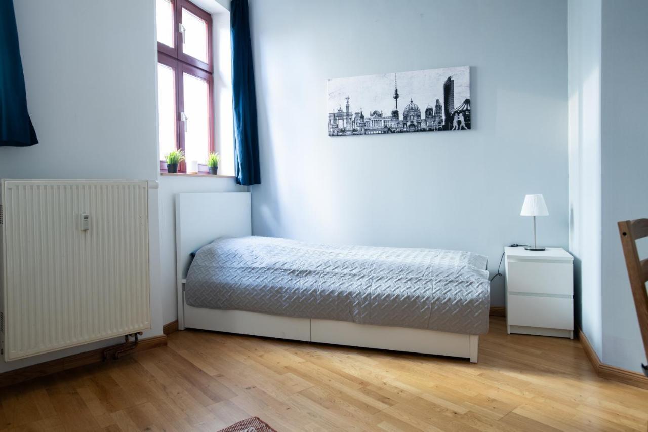 شقة Alt-Berliner Eckkneipe - "Feuchte Ecke" المظهر الخارجي الصورة